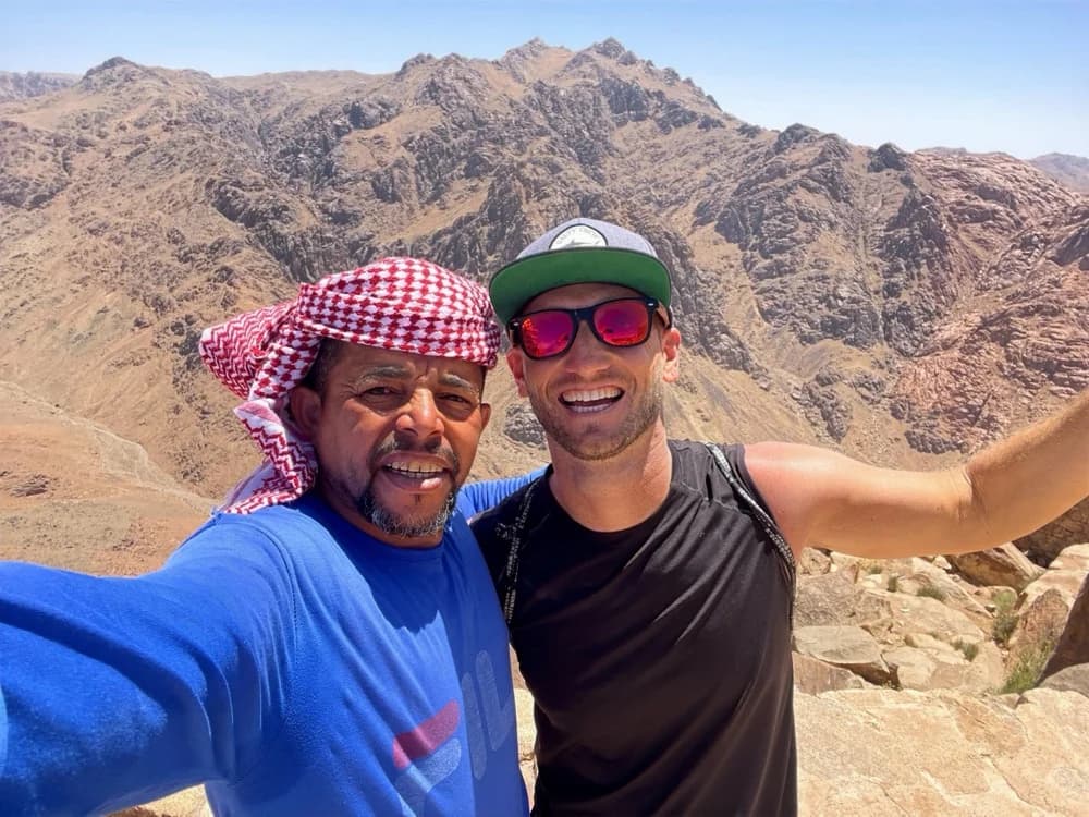 Travel Planning: To Plan or Not to Plan