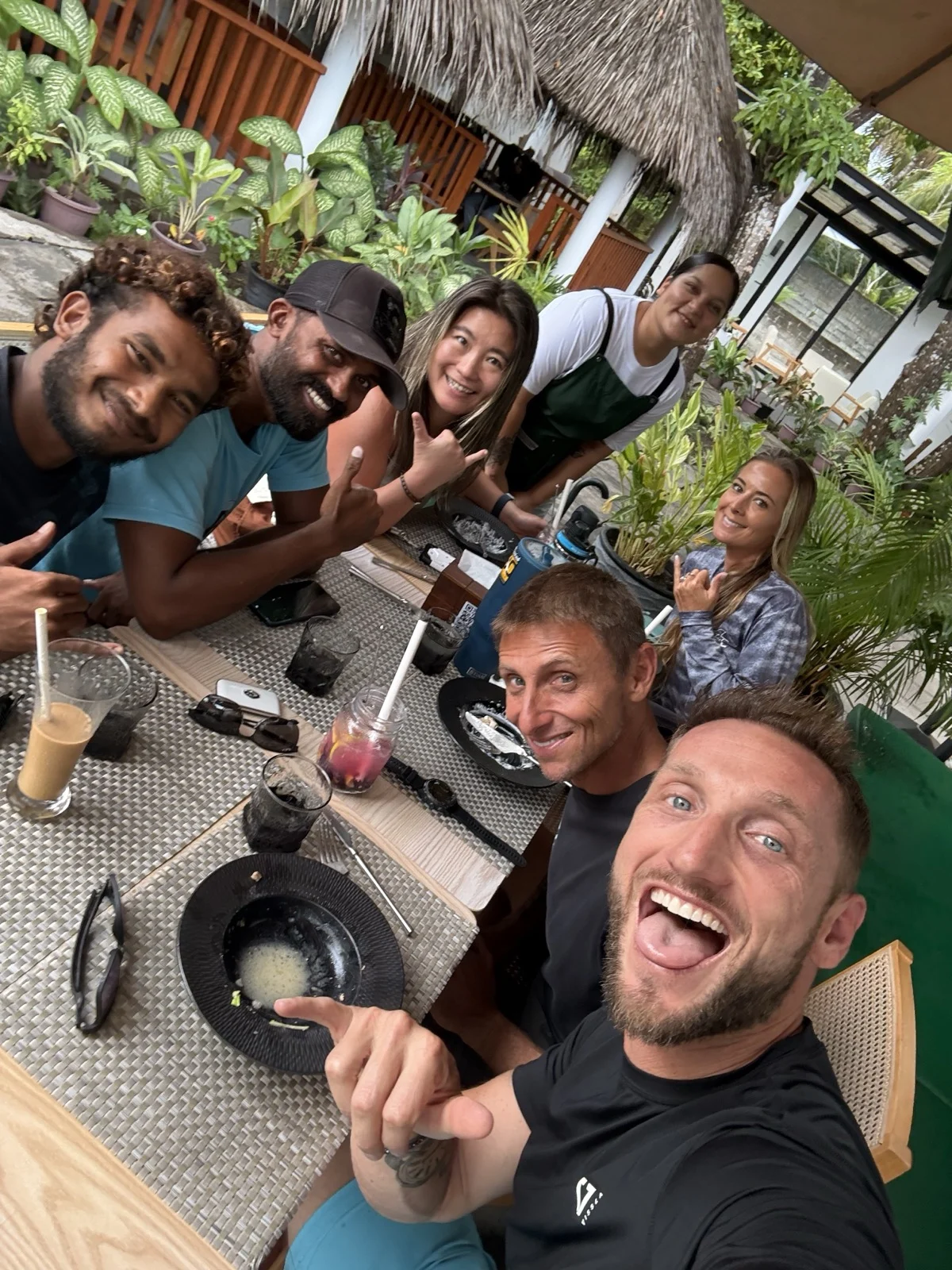 Dinner with the crew | Sober travel dinner with the dive crew in Fuvahmulah Maldives, community and connection, Nomadic Addictt. Dinner with the crew | Sober travel dinner with the dive crew in Fuvahmulah Maldives, community and connection, Nomadic Addictt.